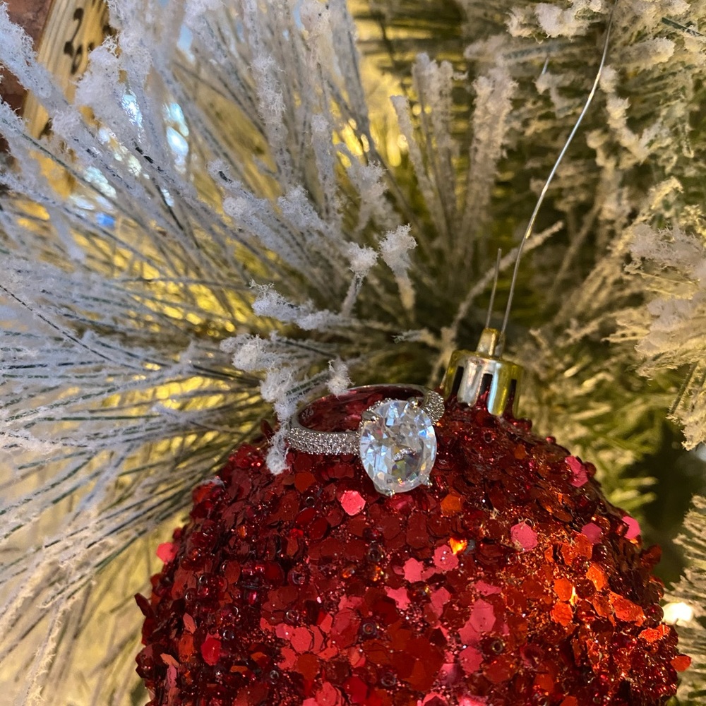 NEW 925 Silver White Sapphire Diamond Ring - Picture 4 of 5